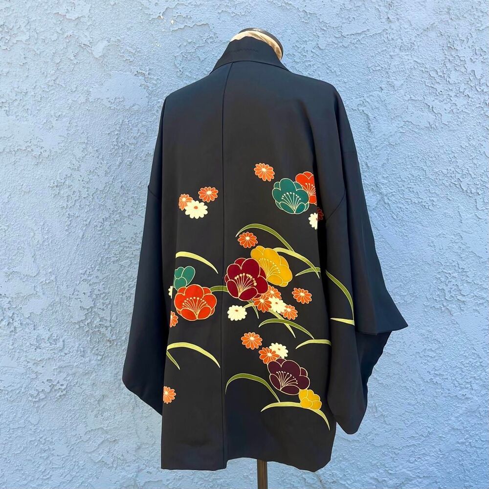 Vintage Japaenese Kimono Short Length Asian Robe